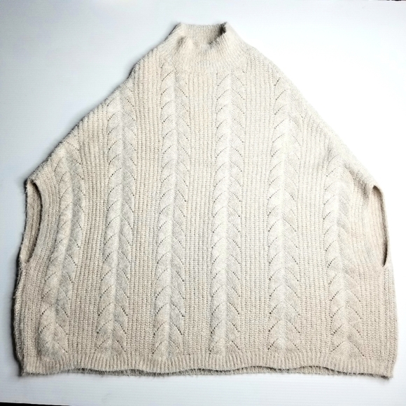 Anthropologie Akemi & Kin Eyelash Turtleneck One Size Biege Cable Knit Poncho - Picture 4 of 10